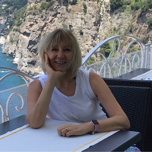 Meet your Posher, Deborah s - Picture 4 of 5